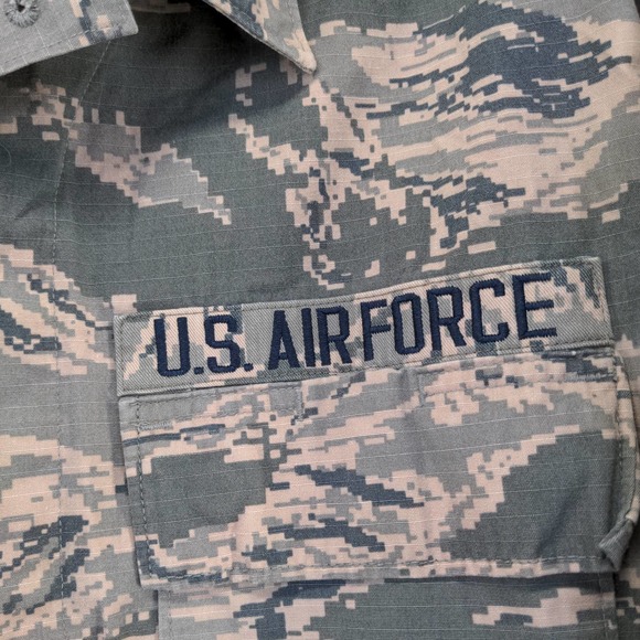 U.S. Air Force USAF Utility Coat Camo Green Size 44 Patches Pockets - Picture 10 of 15